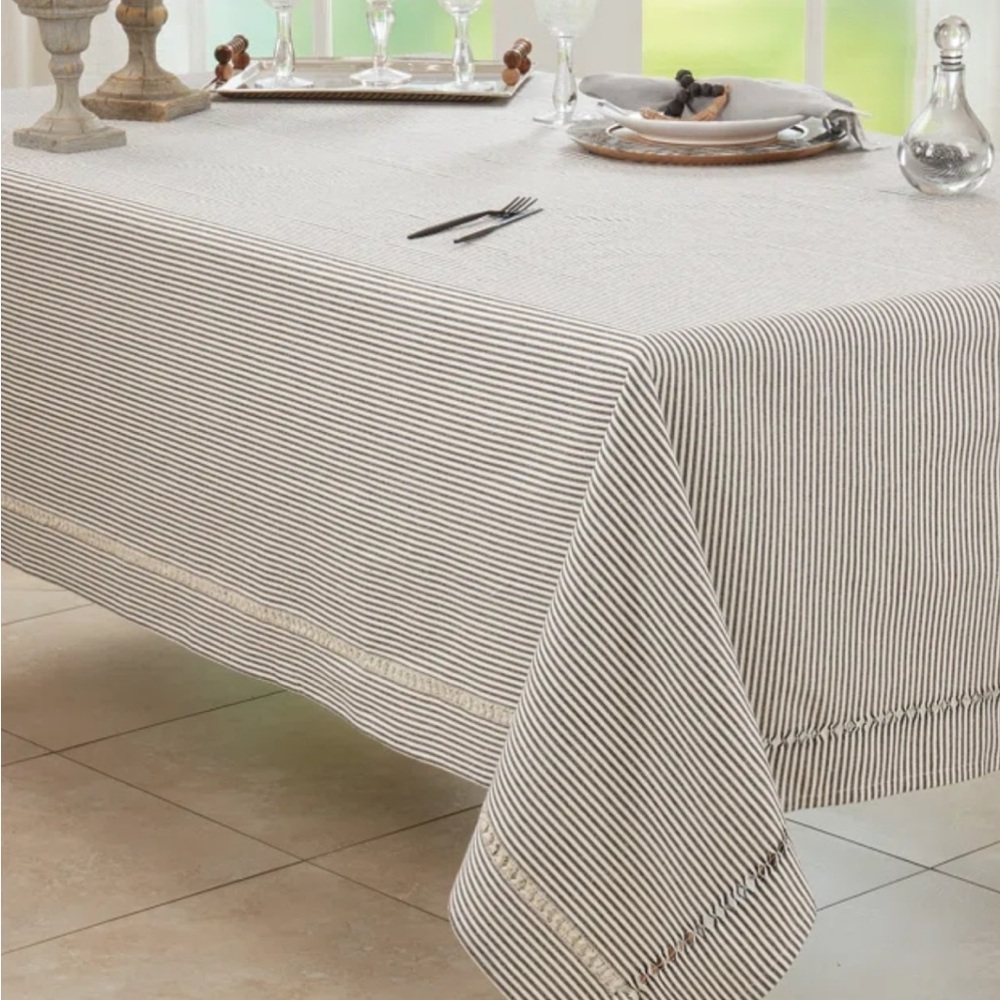 Jaylin Collection Table Linen